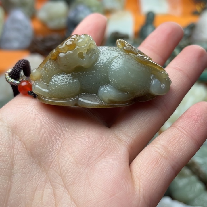 和田玉颈饰未镶嵌