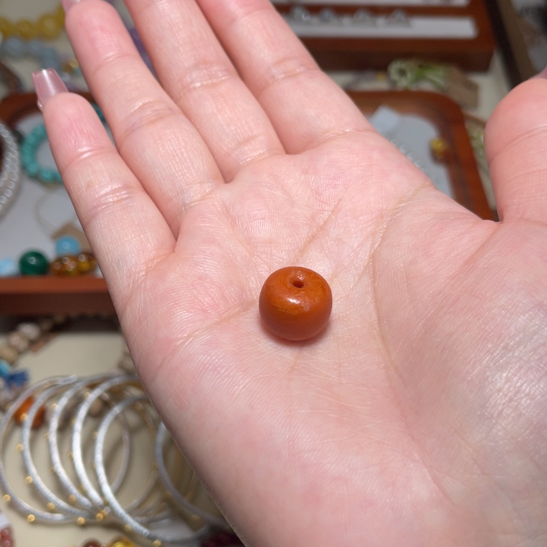 蜜蜡珠宝奇石未镶嵌