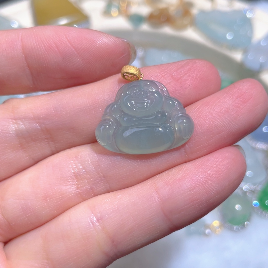 翡翠颈饰18K金镶嵌翡翠