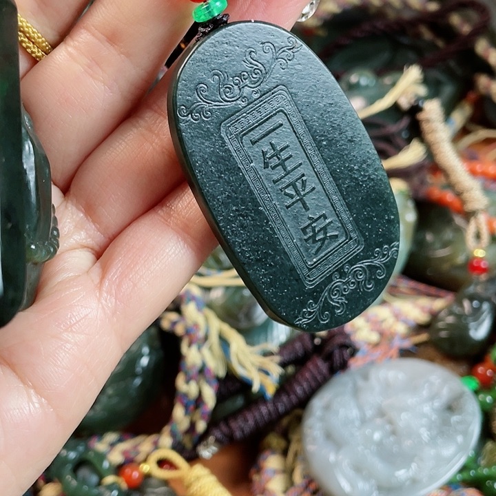 和田玉把件未镶嵌