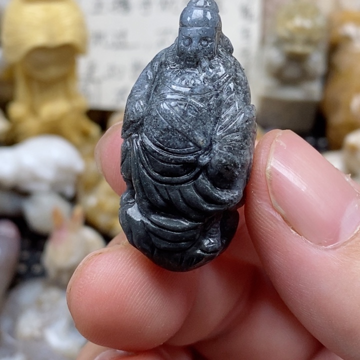 颈饰未镶嵌硅化珊瑚（珊瑚玉）小