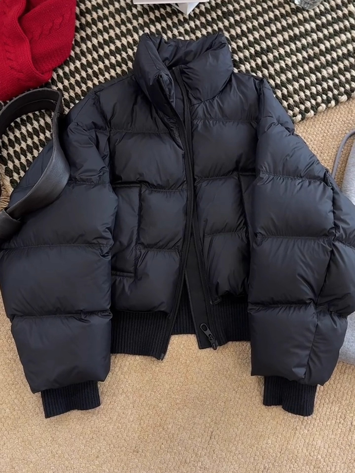 黑色短款立领设计感女装2025年冬季新款小个子气质高级感棉服外套