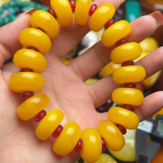 琥珀手串未镶嵌蜜蜡