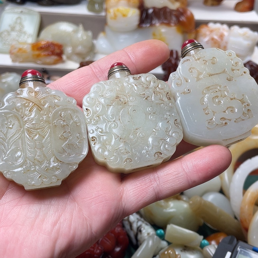 （***和田玉未镶嵌颈饰