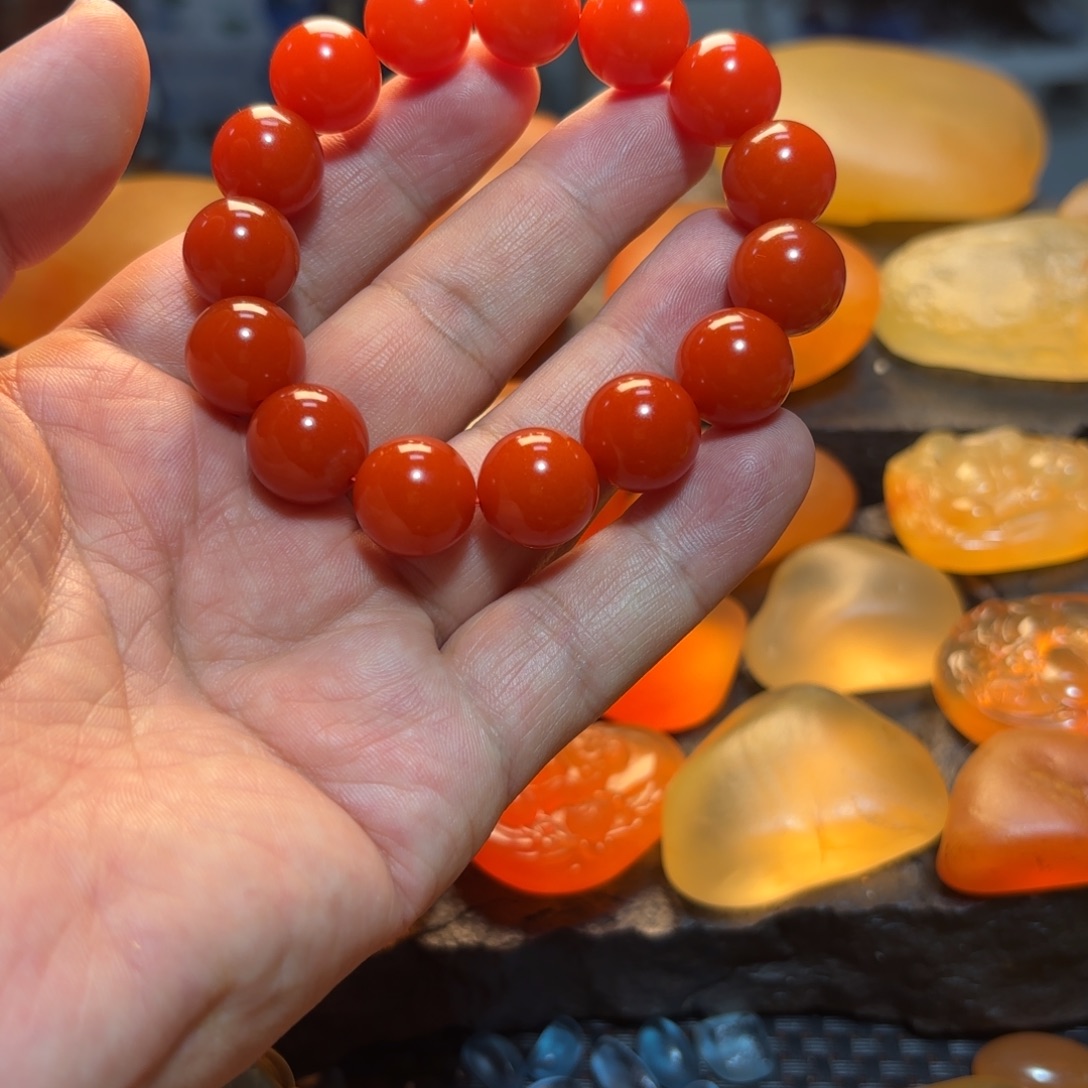 羊***哥石英岩玉未镶嵌手串