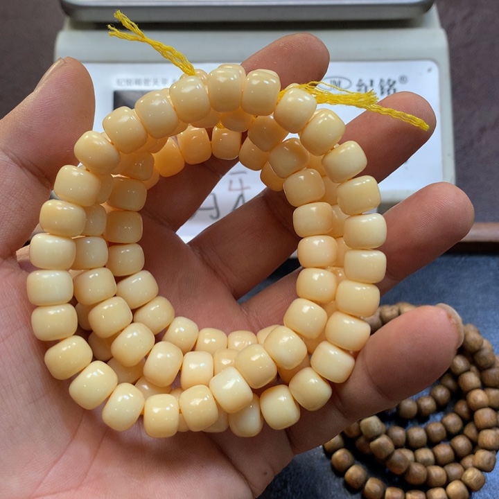 青***a猛犸象牙吊坠al47