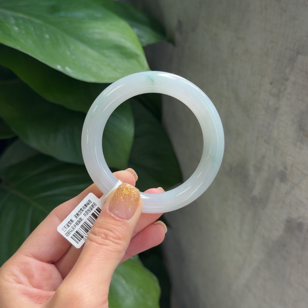 52.2左右翡翠手镯3天鉴赏期退货需标签吊牌未被拆除且完好