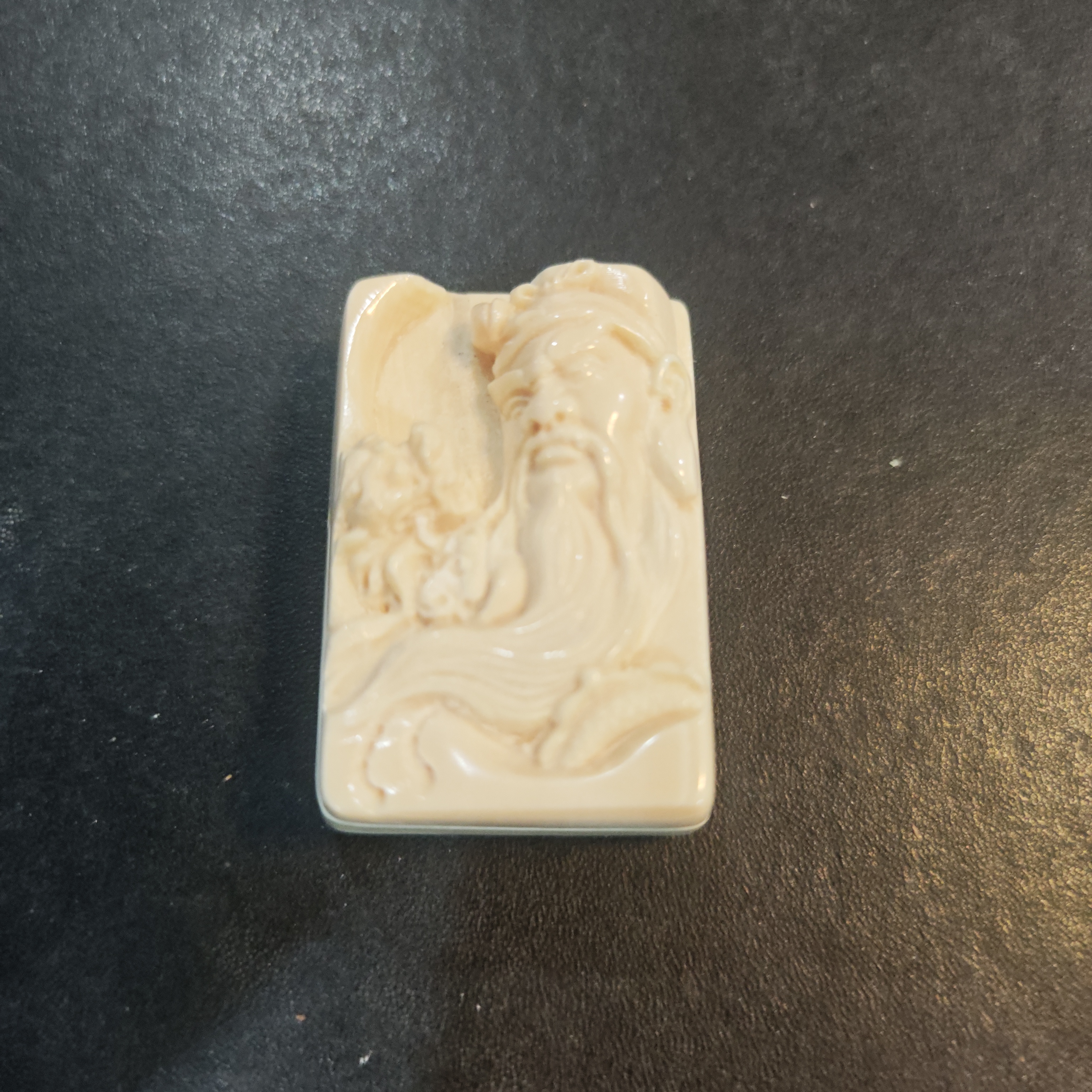 猛犸约44克雕刻件cZL1307