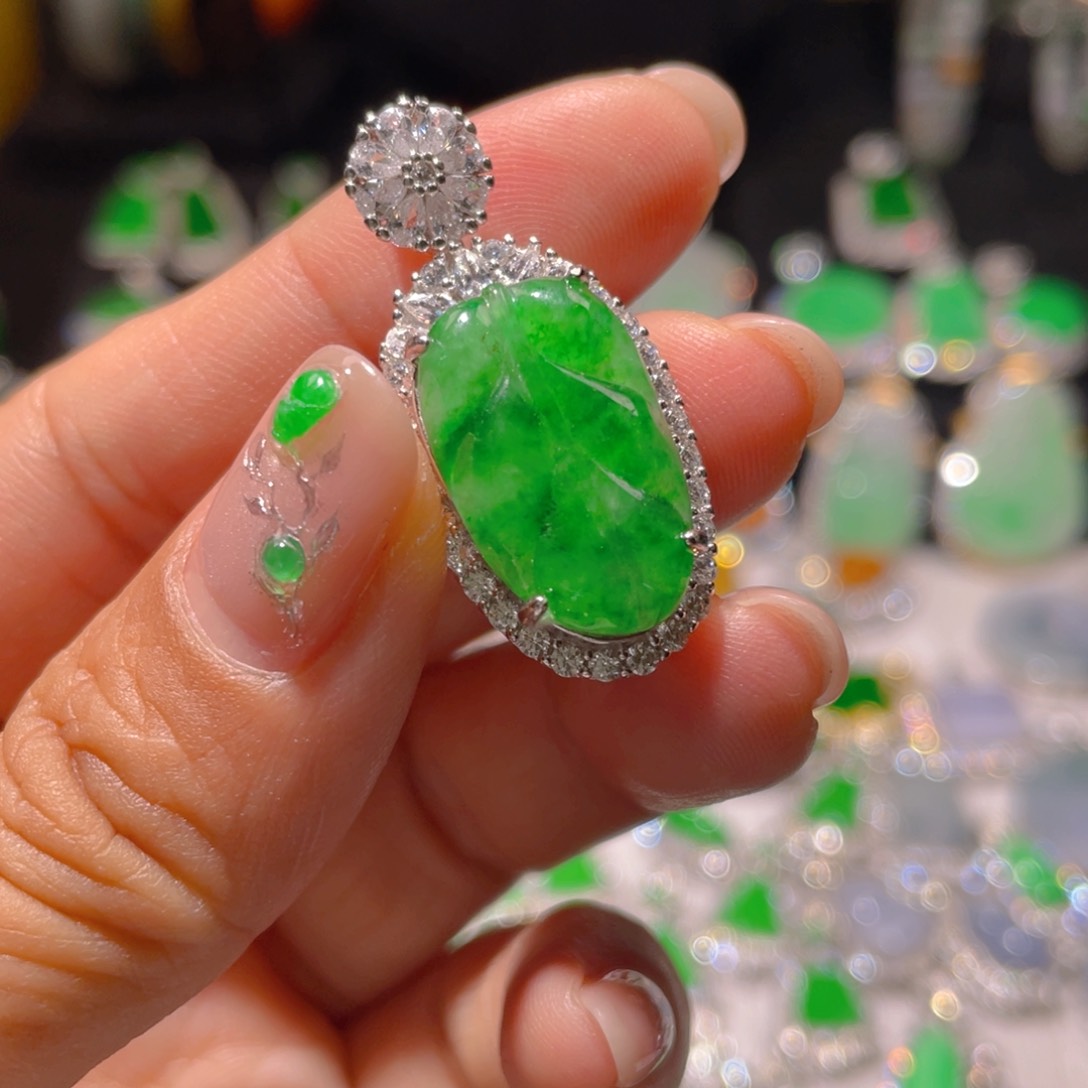 翡翠颈饰银S925镶嵌精品