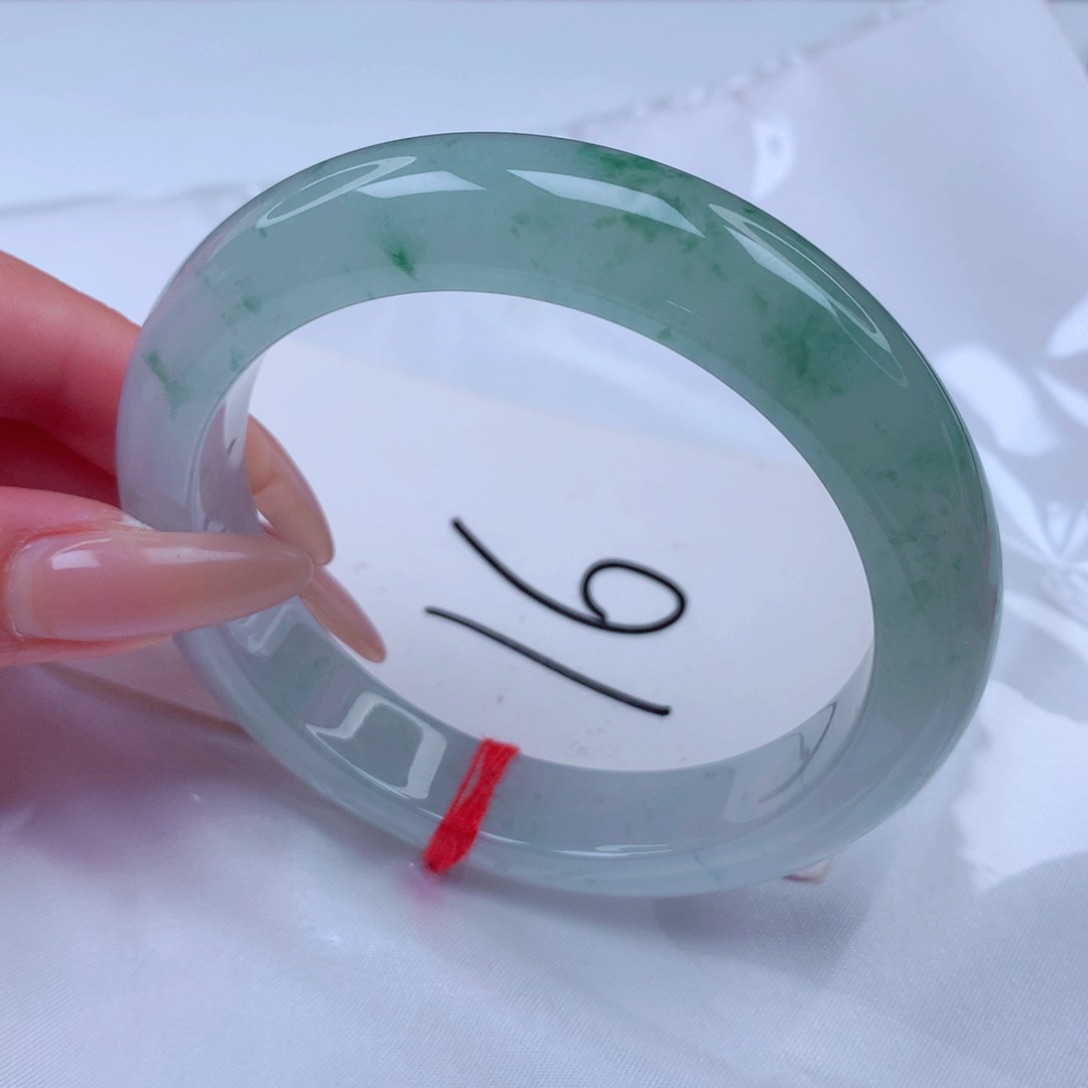 翡翠手镯未镶嵌翡翠57