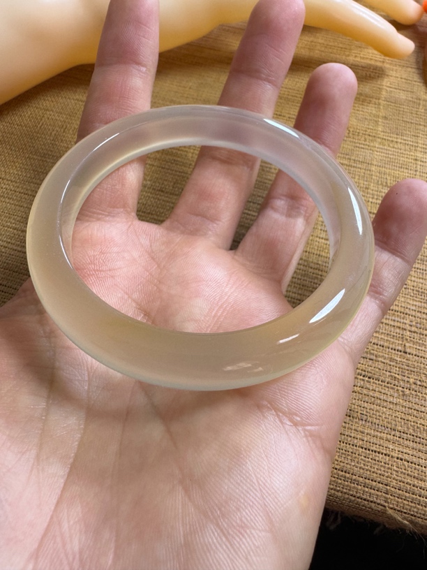 天然马料浅香槟黄渐变色玛瑙玉髓手镯56/10/8