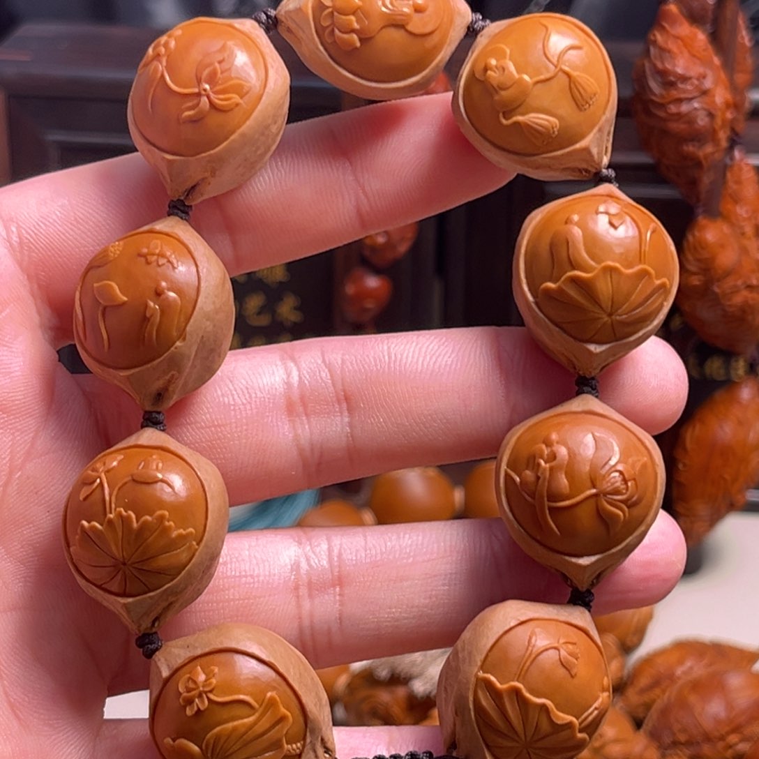 橄榄核吊坠包衣无相佛