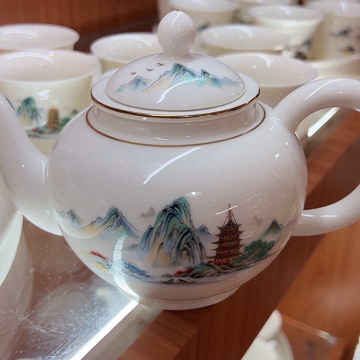 陶瓷茶壶哈哈哈哈哈
