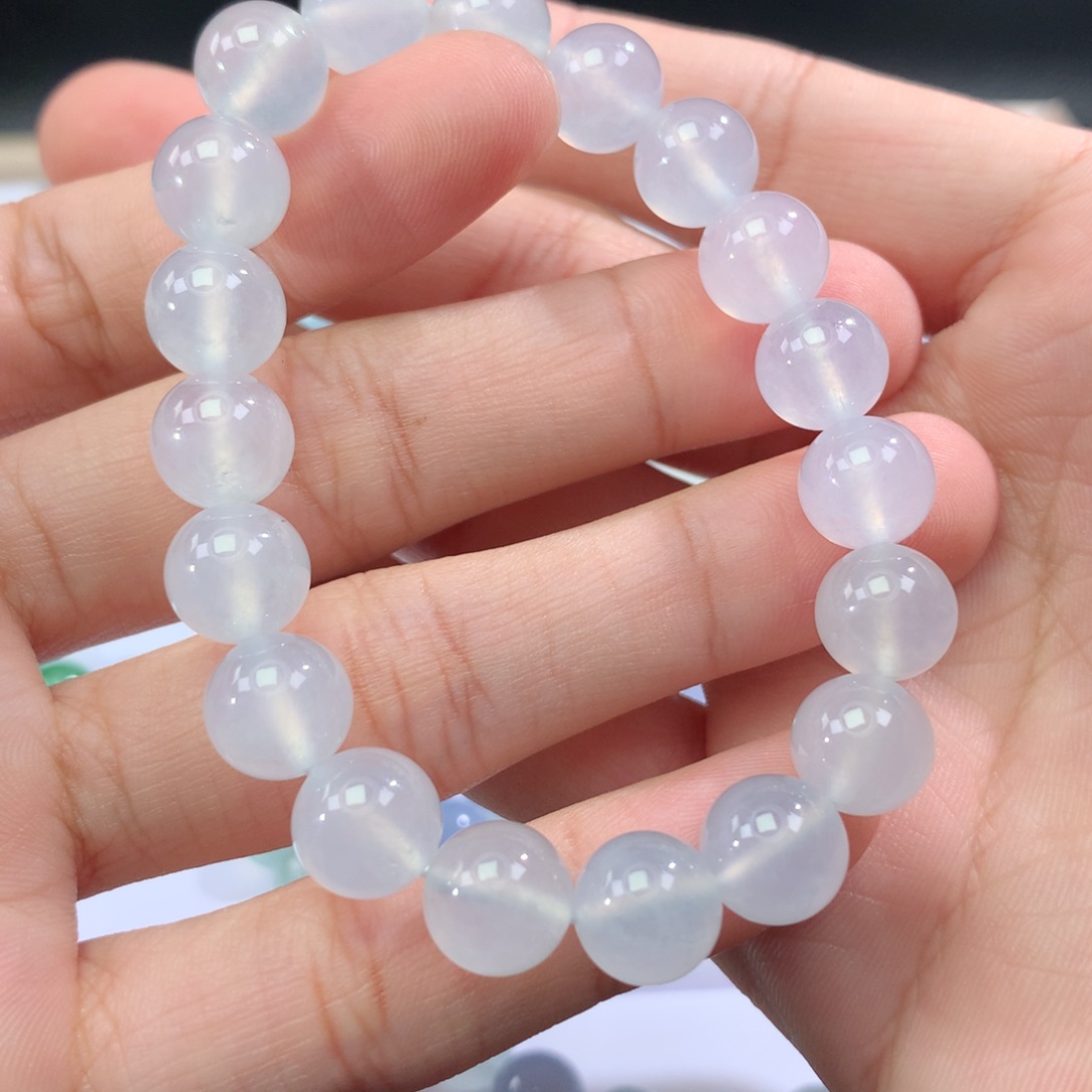 翡翠手链未镶嵌翡翠