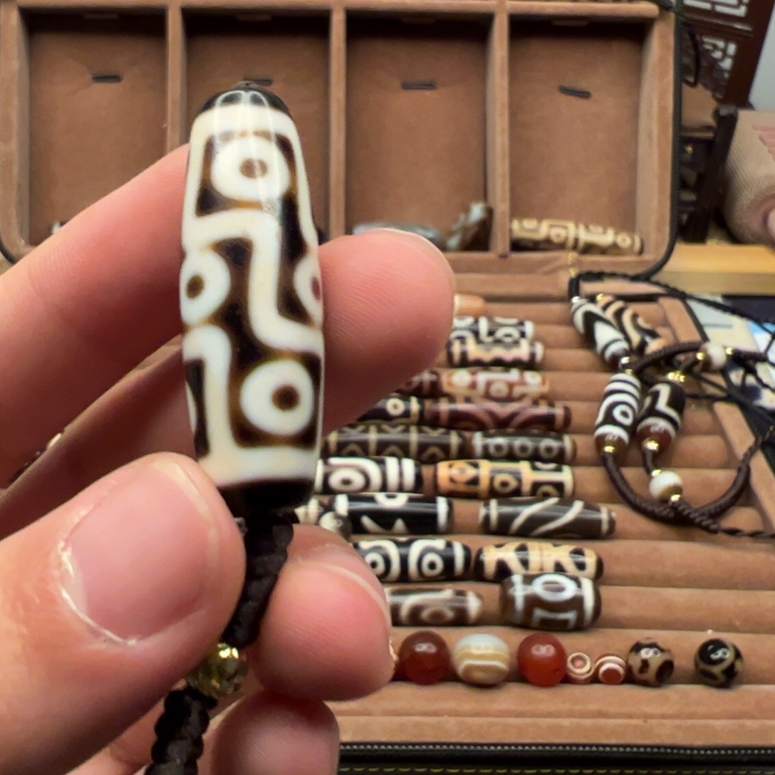 海***边玛瑙/玉髓未镶嵌颈饰