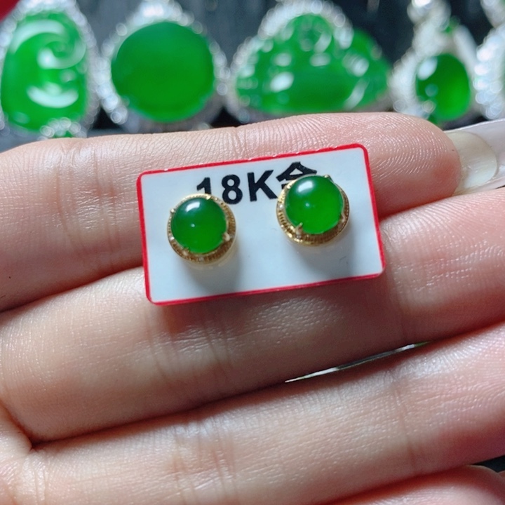 翡翠颈饰18K金镶嵌