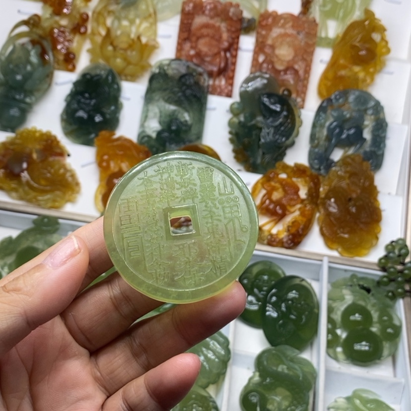 【闪购商品】未镶嵌蛇纹石玉颈饰