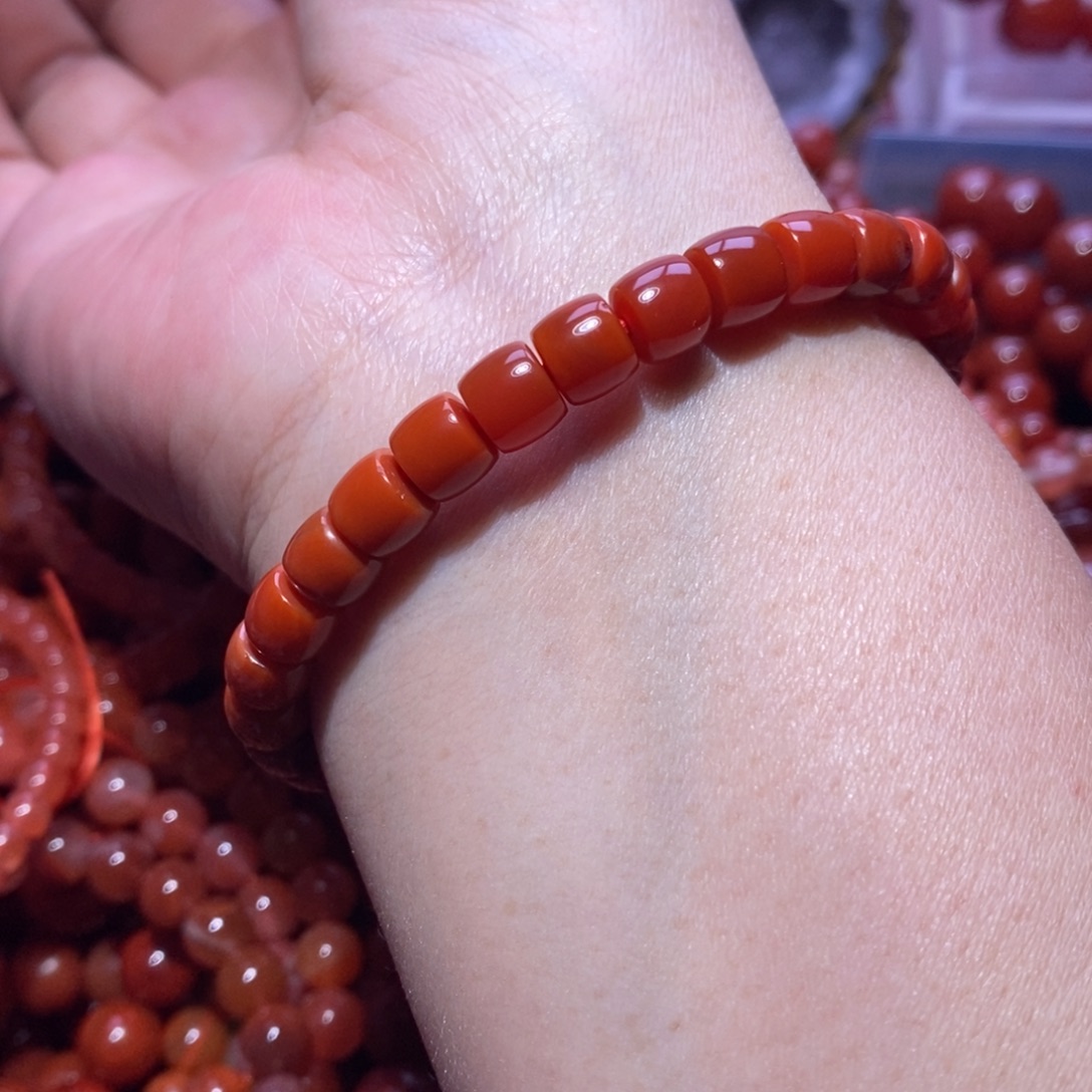 南红玛瑙未镶嵌手链卡6.8