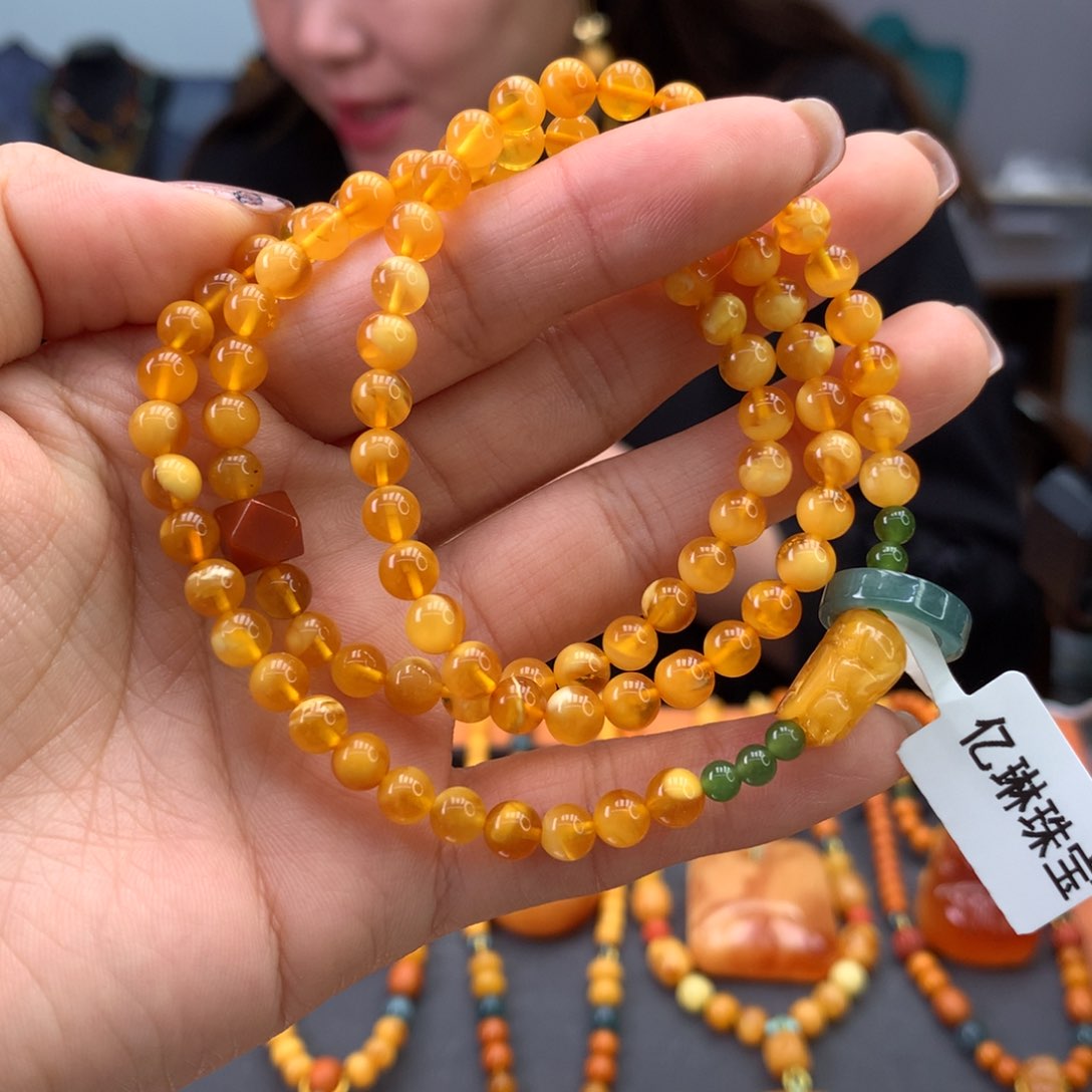 蜜蜡手串未镶嵌多样性发