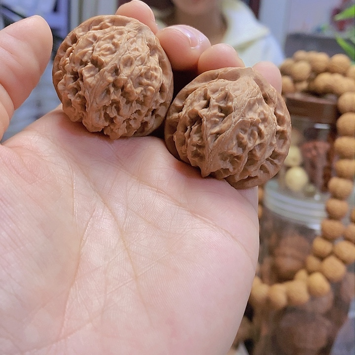 【闪购商品】文玩核桃把件38宫灯