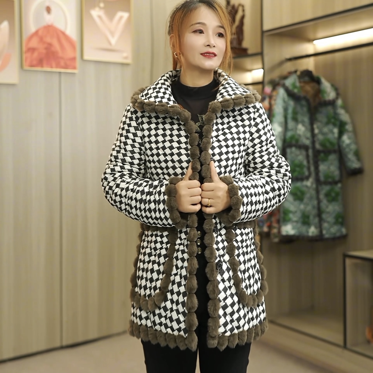 2025秋冬新款短款棉衣外套时尚洋气加绒加厚保暖网红休闲女士