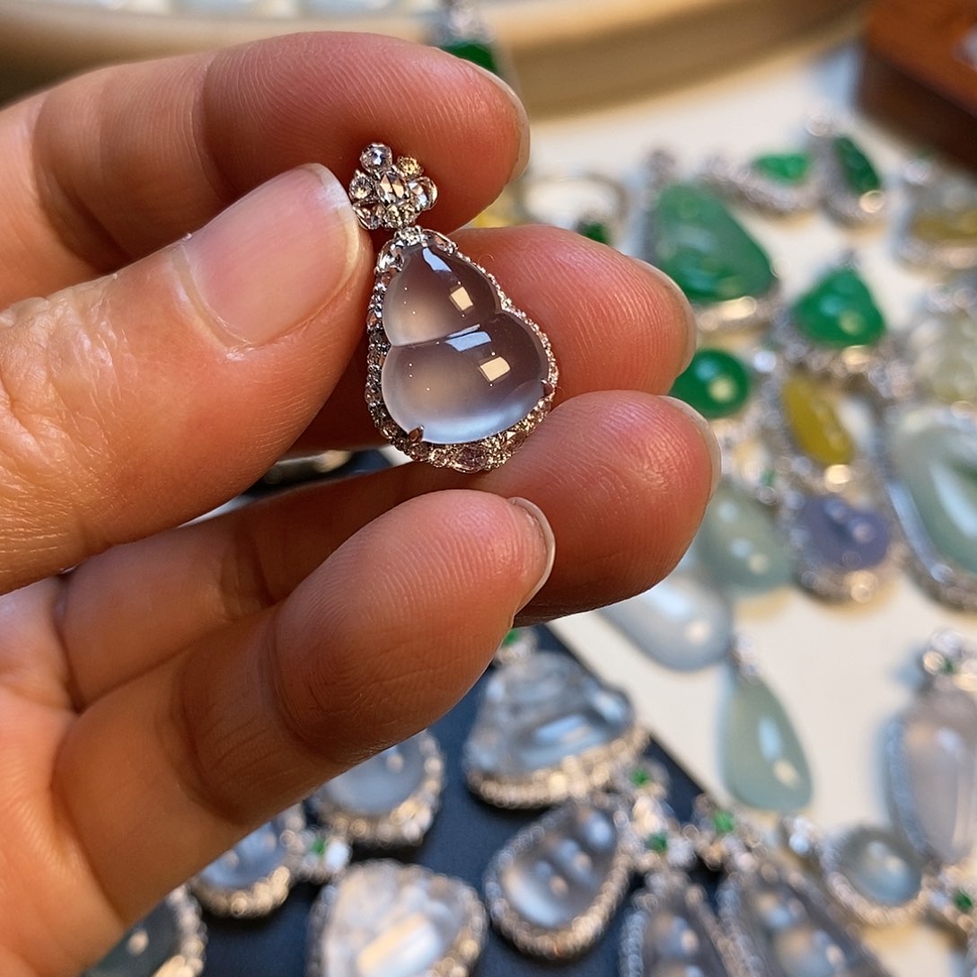 翡翠颈饰18K金镶嵌葫芦