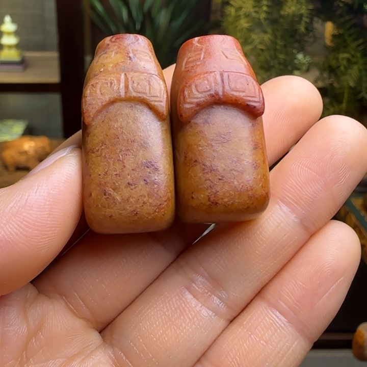 和田玉（糖玉）颈饰未镶嵌睽*