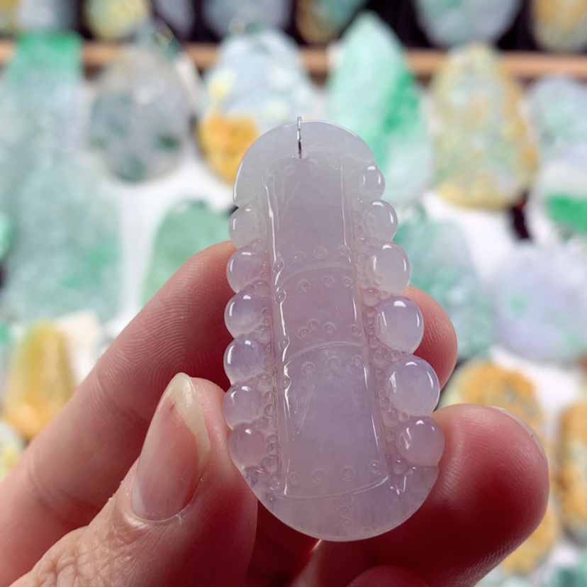 【闪购商品】翡翠吊坠(不含链)未镶嵌