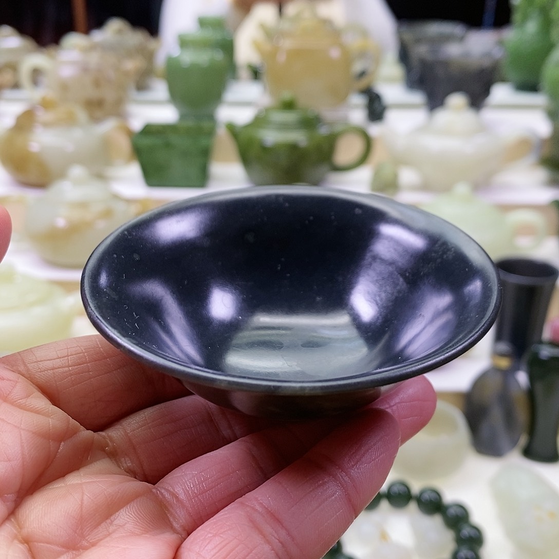 和田玉茶杯未镶嵌