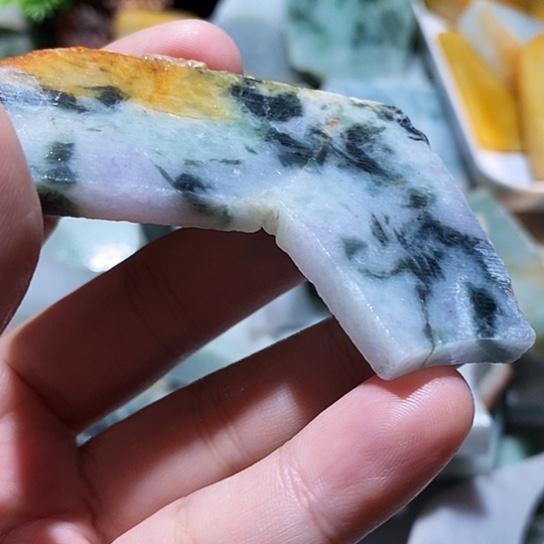 止***华翡翠散珠边角料401