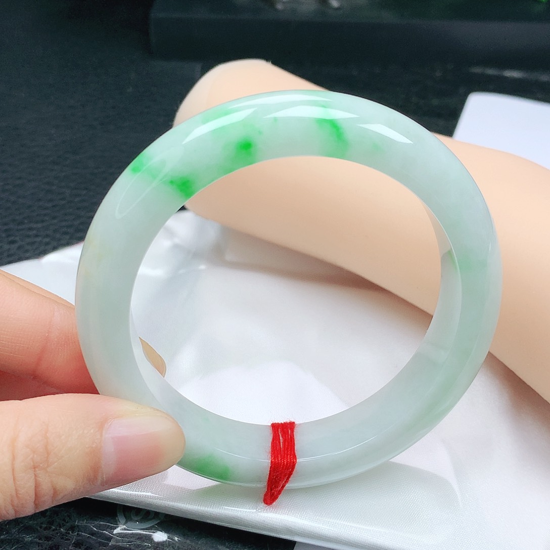 翡翠手镯未镶嵌正5758