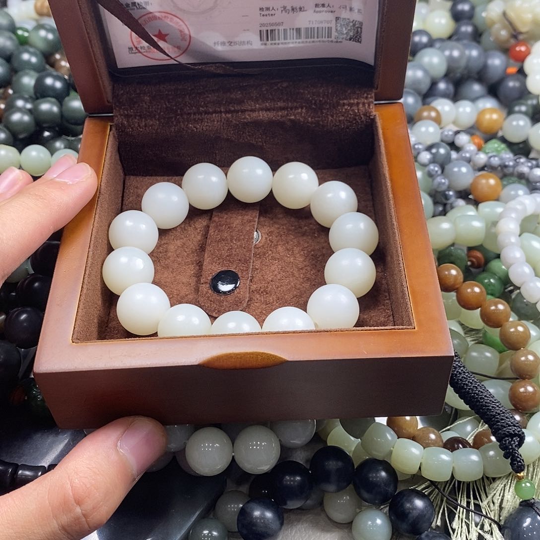 手串未镶嵌和田玉