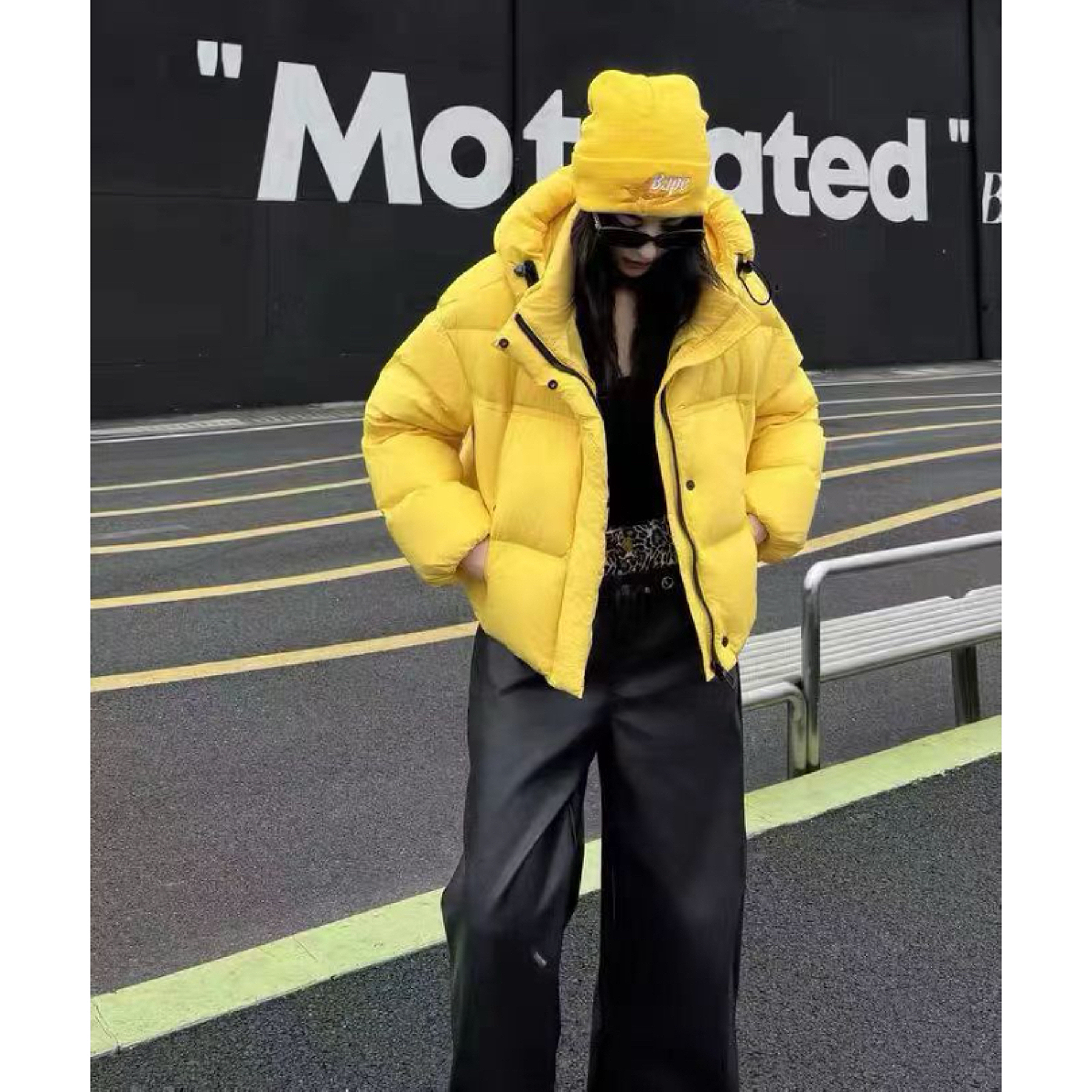 D19A822-云朵泡芙石墨烯云绒短款连帽新款加厚冬季棉衣