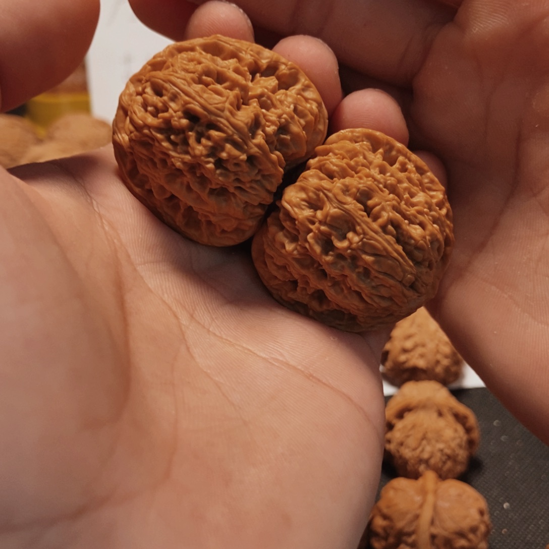 文玩核桃吊坠球疆