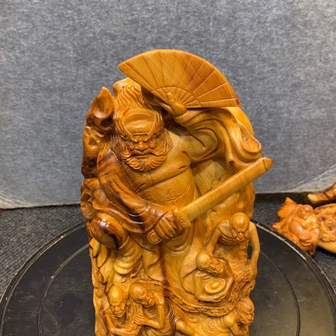 柏木（崖柏）太行精品陈化黑金蚂蚁腿钟馗摆件