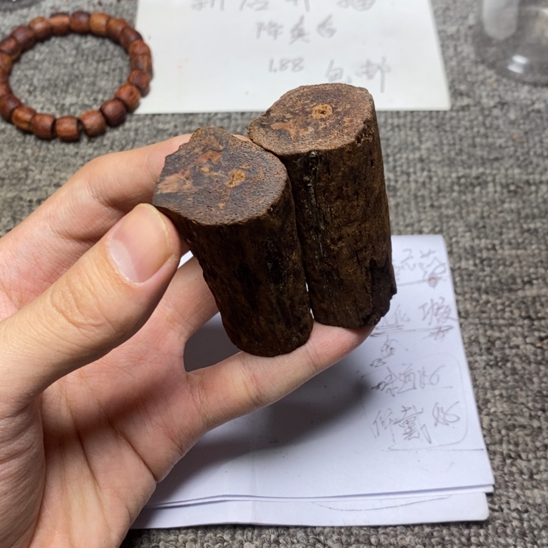 藤类降真香手把件随形发其一