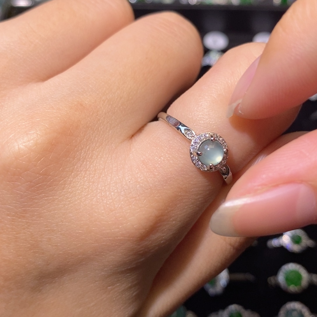 翡翠未镶嵌颈饰天然