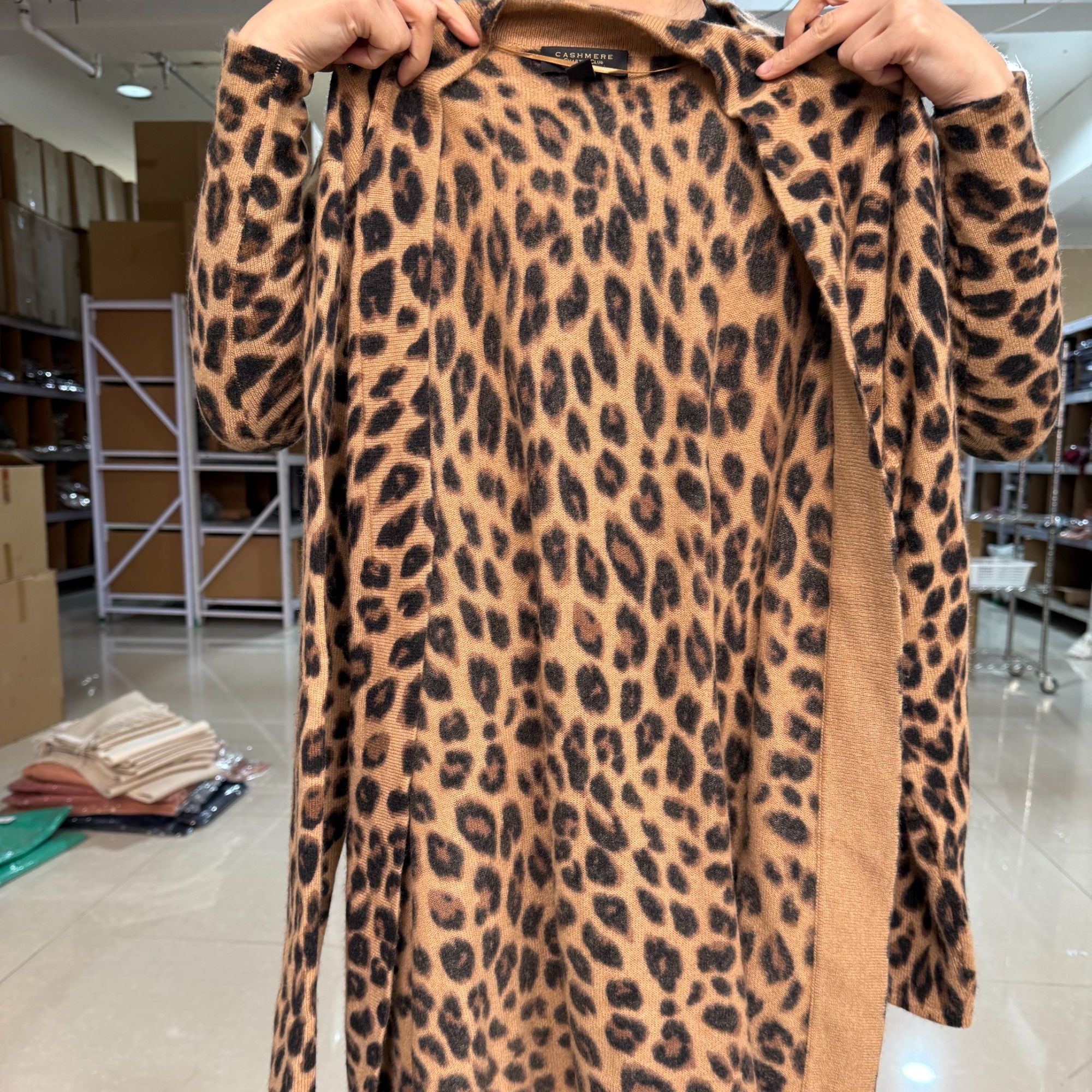 纯羊绒豹纹套头开衫羊绒衫毛衫圆豹点yfc069