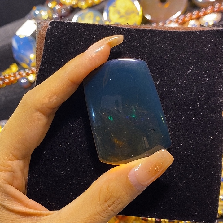 蓝珀未镶嵌珠宝奇石墨西哥蓝珀无事牌