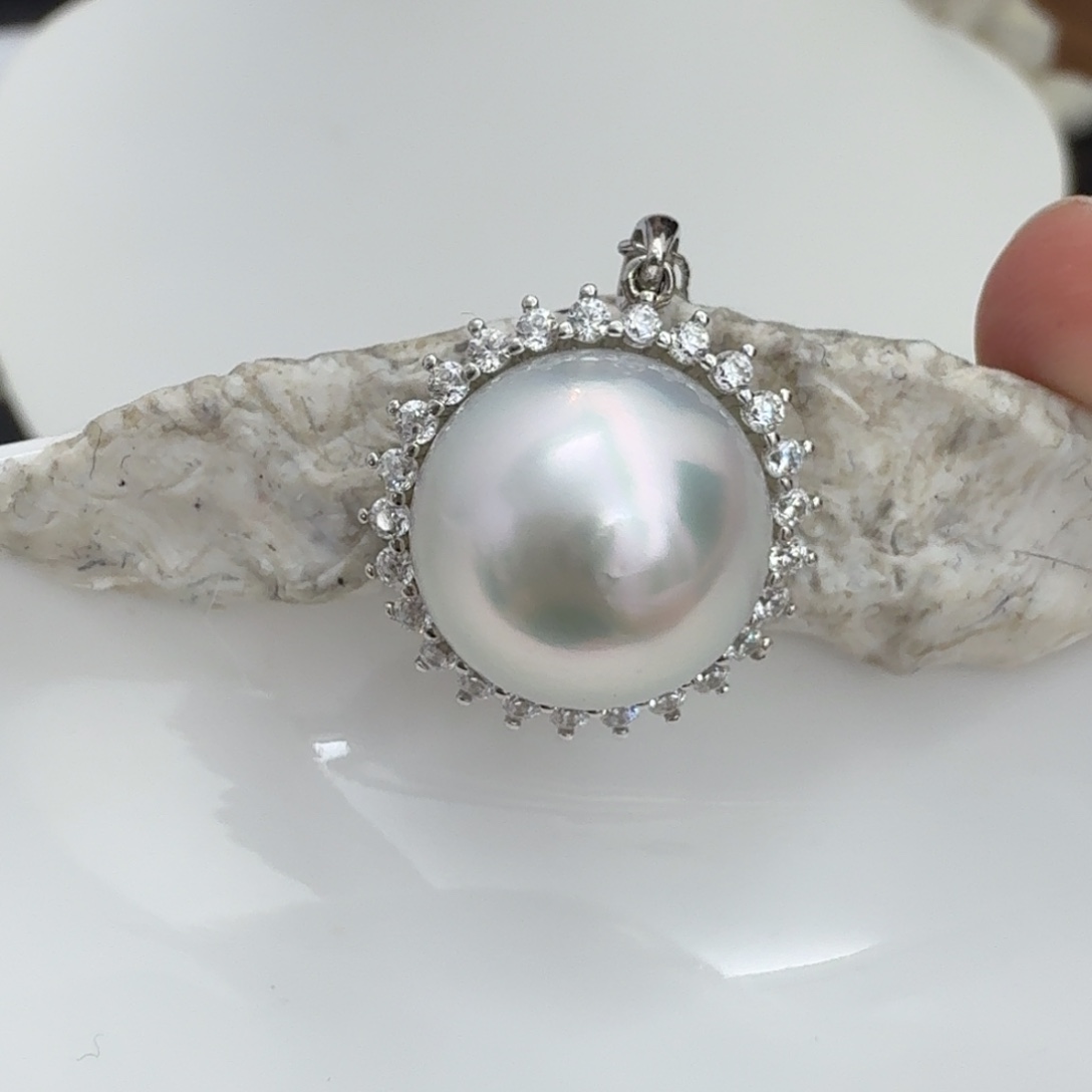 未镶嵌颈饰海水珍珠