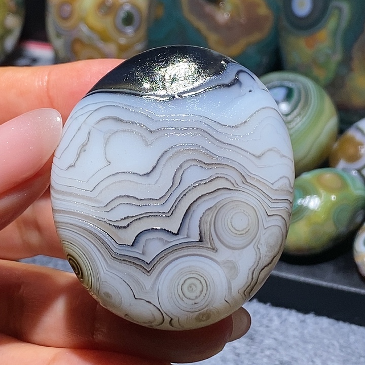 玛瑙/玉髓未镶嵌珠宝奇石