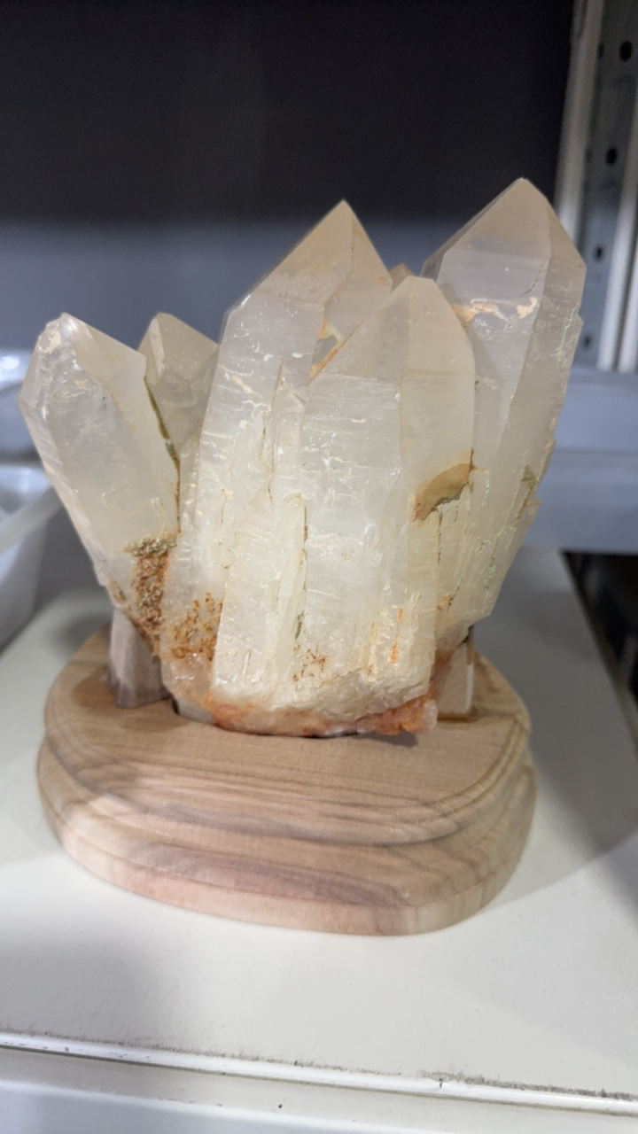 大块头白水晶晶簇摆件