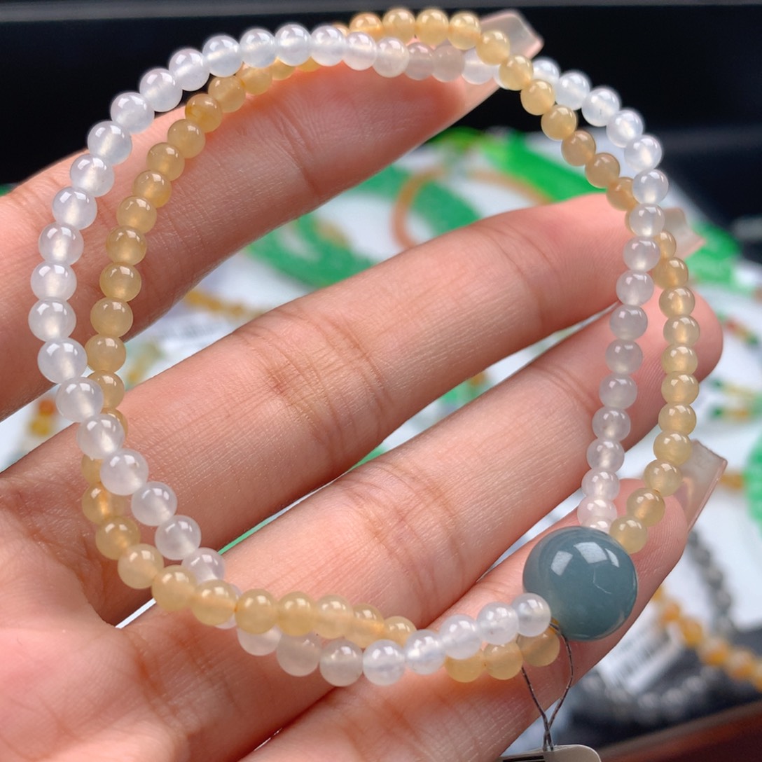 未镶嵌翡翠手链卡