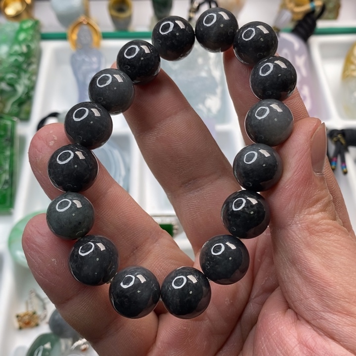 翡翠未镶嵌颈饰未