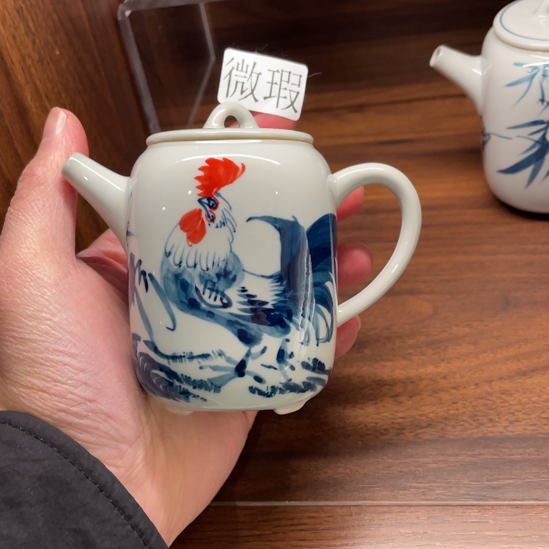 釉下手绘茶具微瑕