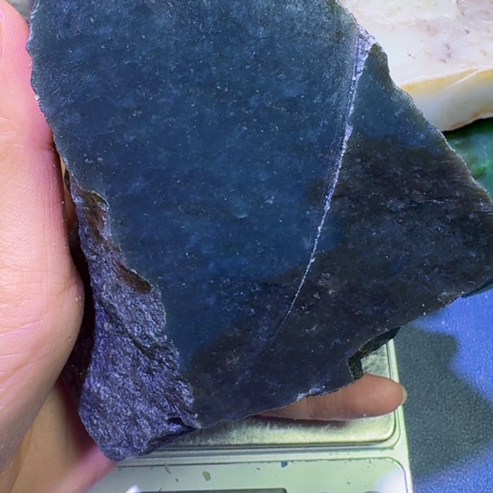 和田玉未镶嵌珠宝半成品