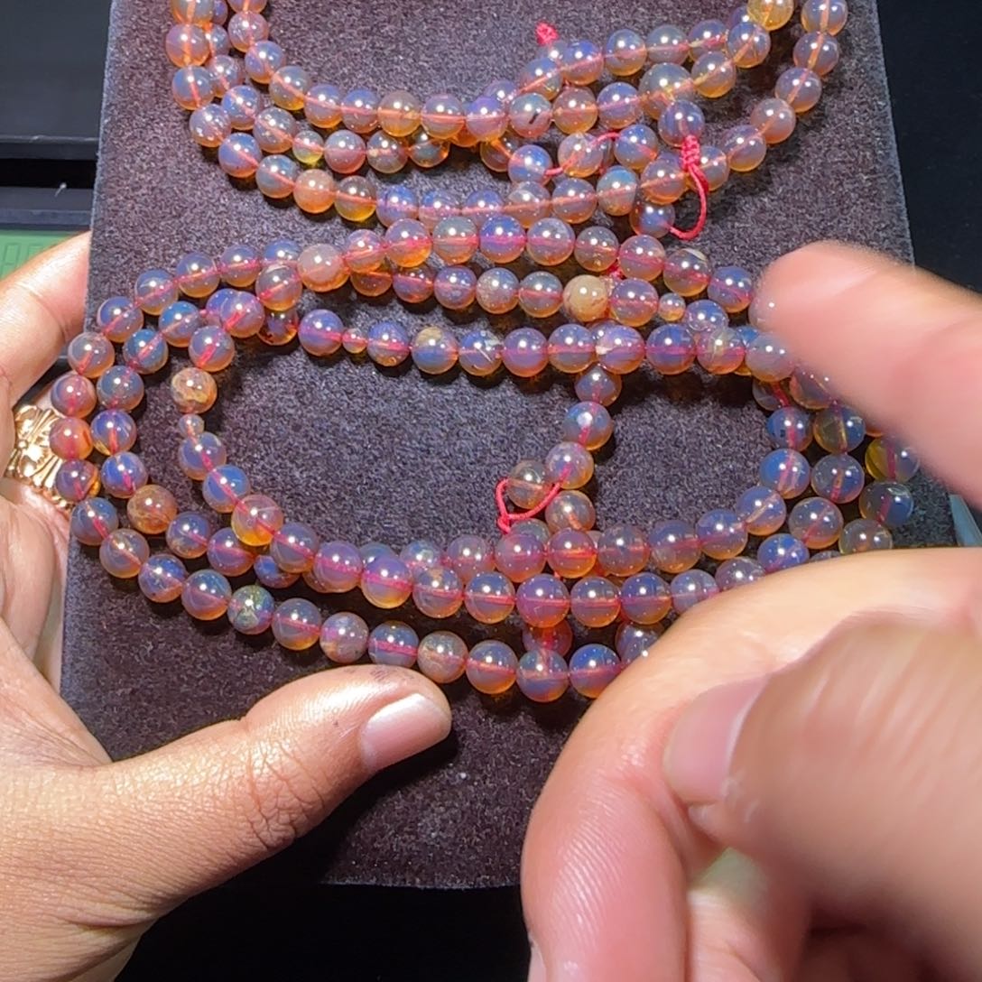 琥珀未镶嵌裸石多样性发货其中一件