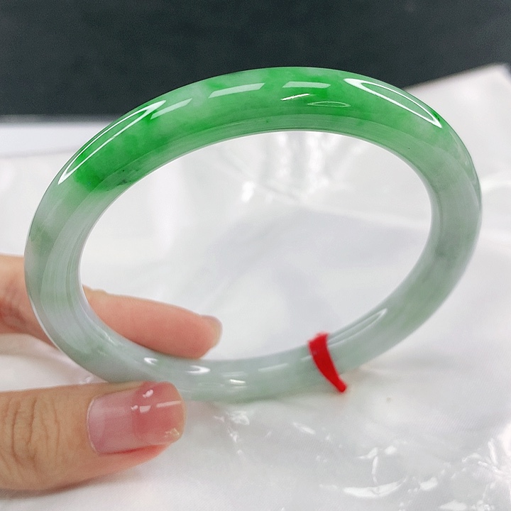 翡翠未镶嵌手镯圈61，85052