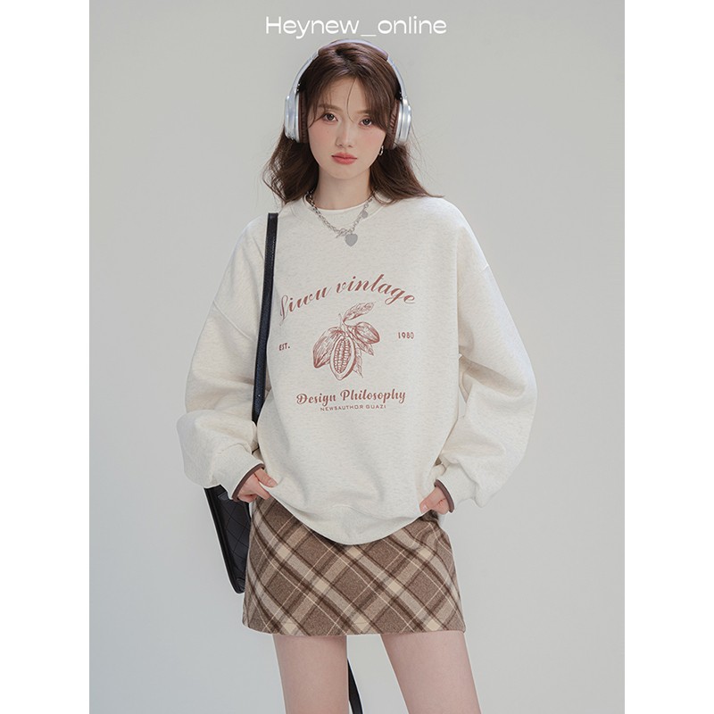 LOVEHEYNEW藏青美式复古无帽圆领卫衣女白色秋冬显瘦上衣-3D1271