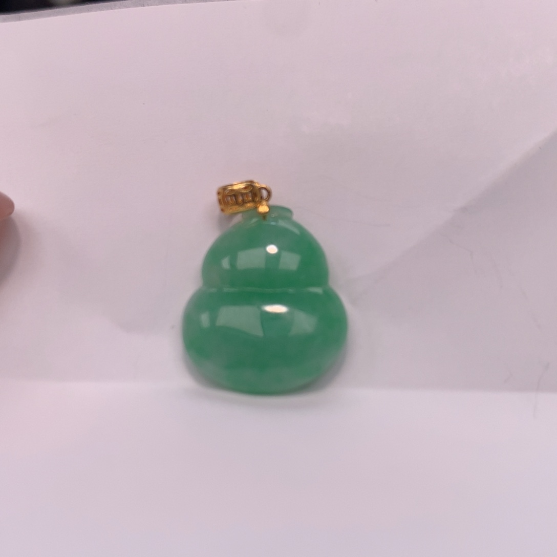 翡翠18K金镶嵌摆件葫芦